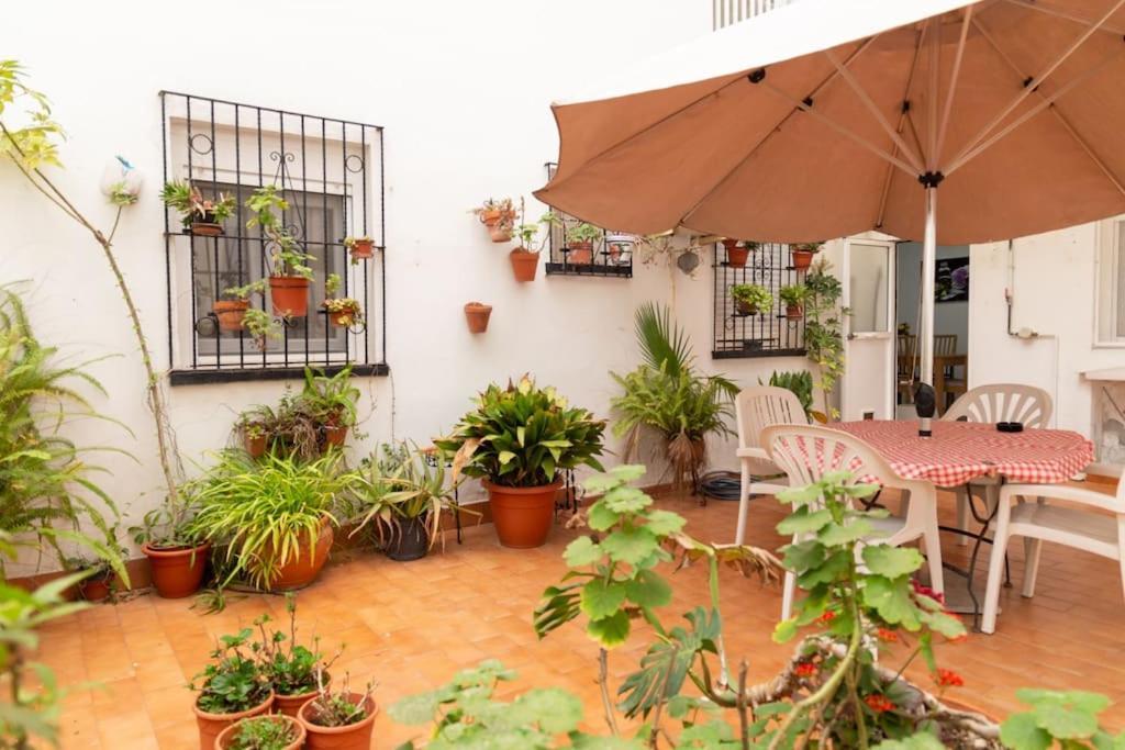 El Patio De La Vina By Gades Gestion Apartment Cádiz Exterior photo