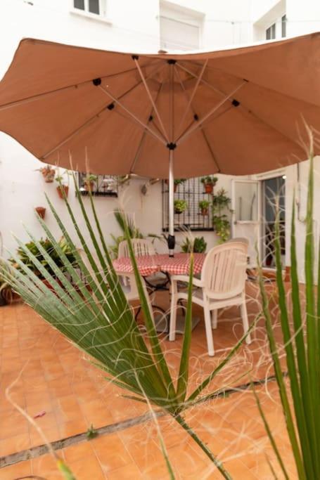 El Patio De La Vina By Gades Gestion Apartment Cádiz Exterior photo