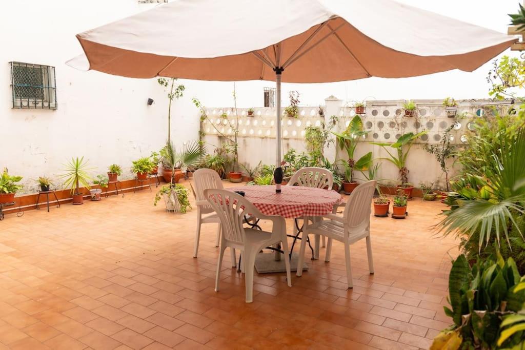 El Patio De La Vina By Gades Gestion Apartment Cádiz Exterior photo